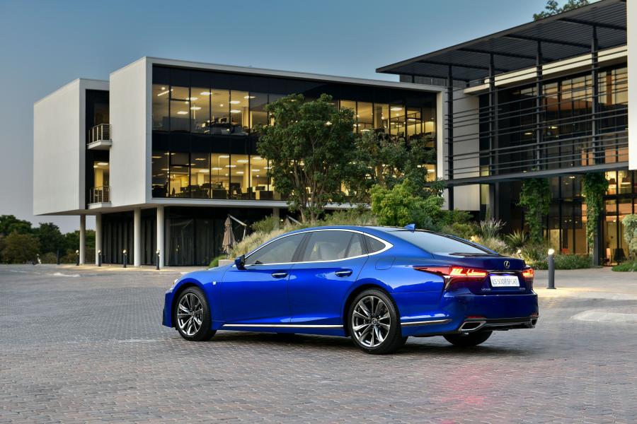  Lexus LS500 F-Sport 2019 года  (ZA) (фото 27 из 40)